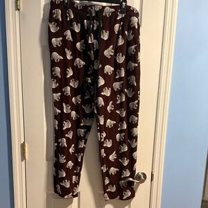 Stafford Maroon Bear Print Men's Pants